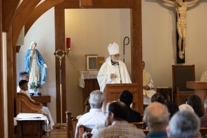 Confirmation and dedication in Petersburg  Archbishop’s homily (abridged) | Confirmación y dedicación en Petersburg Homilía del arzobispo (resumida)